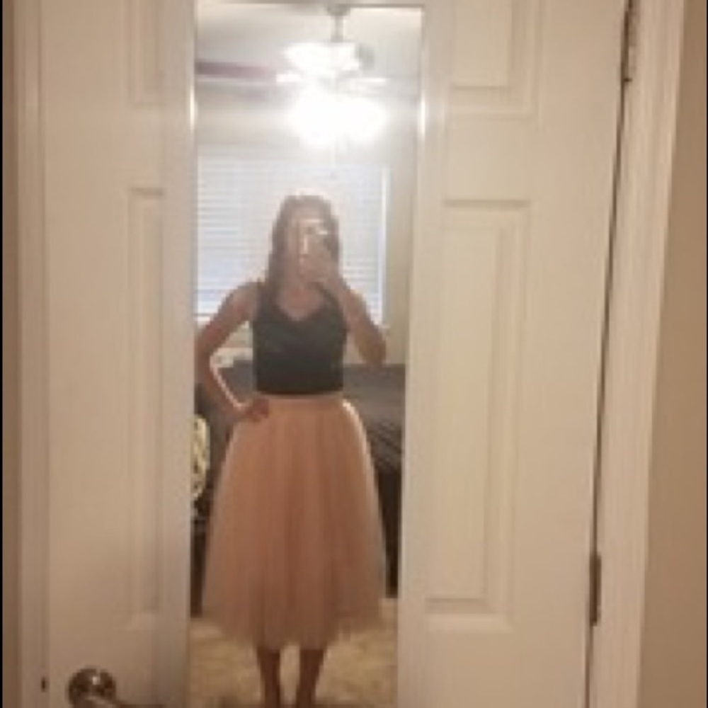 Lovely Callia Tulle Skirt - Picture 4 of 5